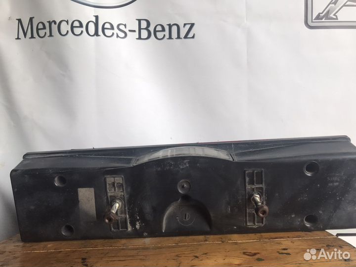 Фонарь задний на Mercedes Actros
