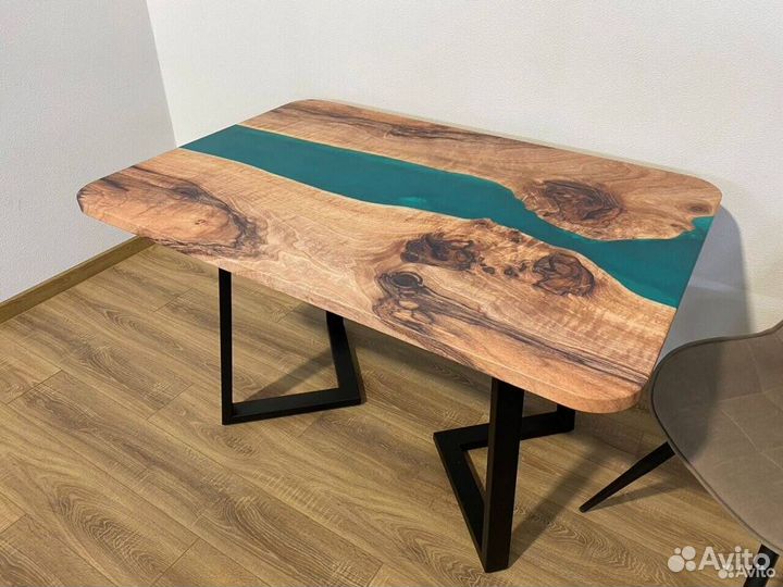 Офисный стол 'Elderly Cover'