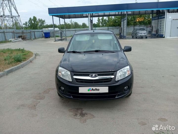 LADA Granta 1.6 МТ, 2013, битый, 275 000 км
