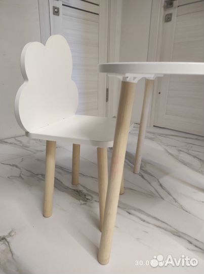 Детский стол и стул