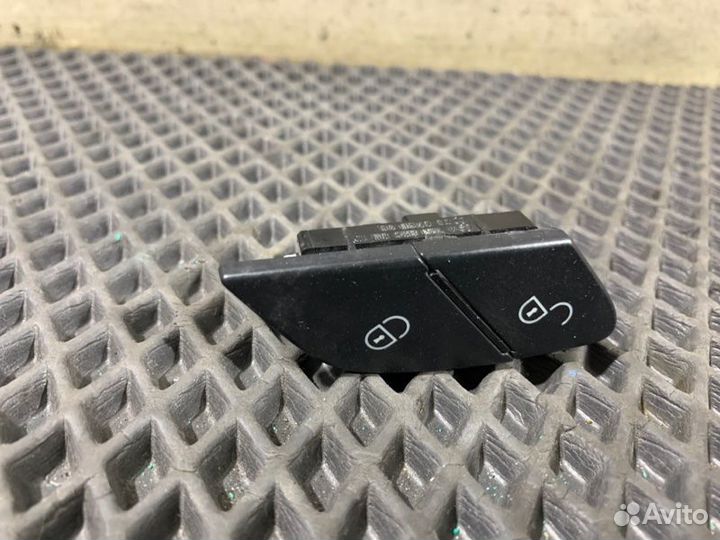 Блок управления центральным замком передний левый