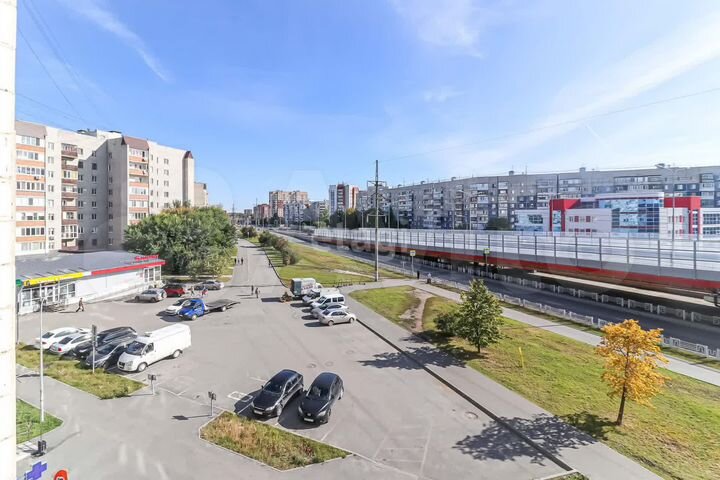 4-к. квартира, 85 м², 4/9 эт.