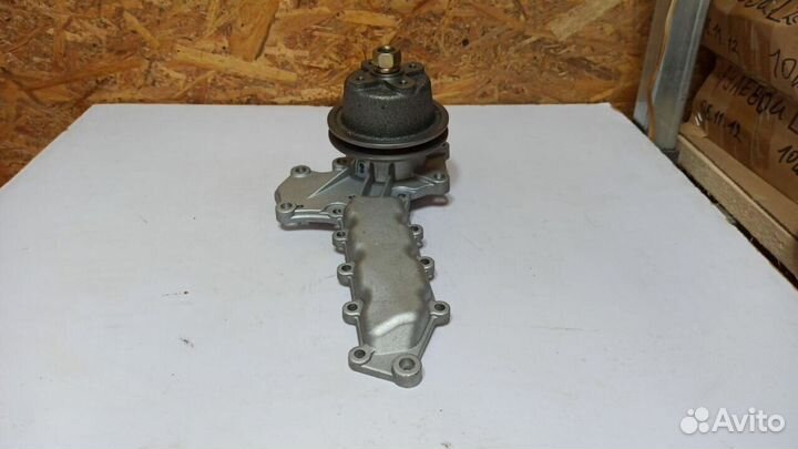 Водяная помпа Kubota D1101, D1301, V1501