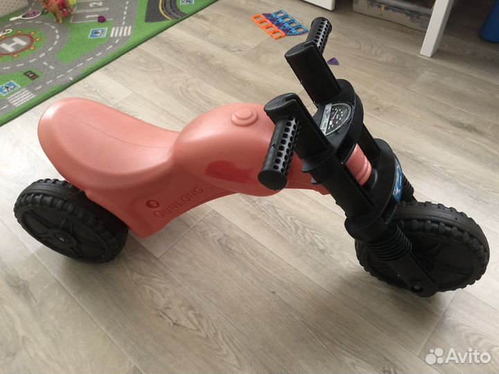 Беговел 3х колесный до 3 лет