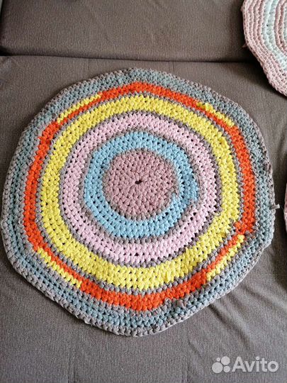 Коврик ручной работы