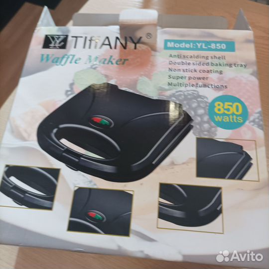 Вафельница новая