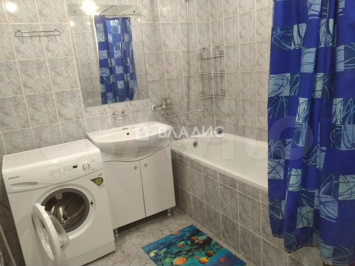 1-к. квартира, 53 м², 1/9 эт.