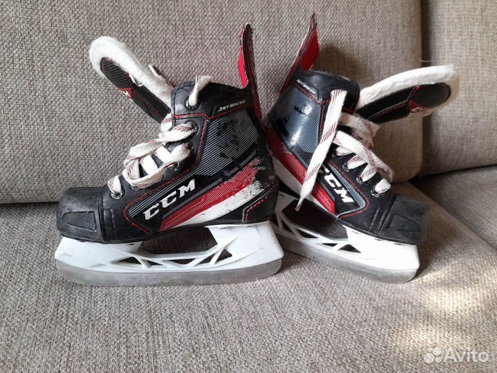 Коньки хоккейные детские