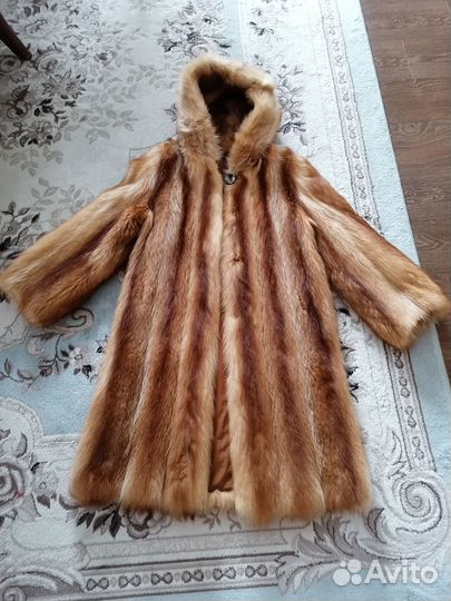 Шуба из Енота с капюшоном