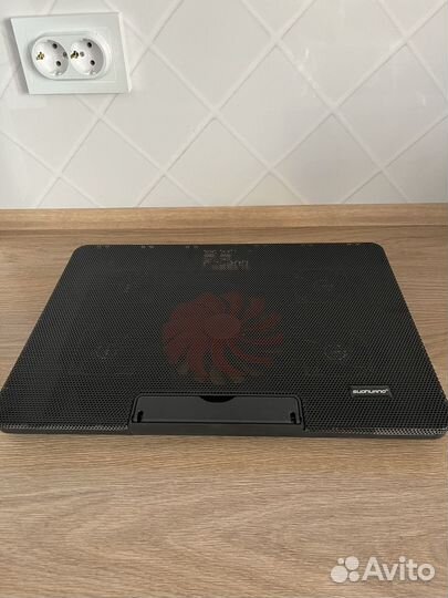 Подставка с охлаждением для ноутбука