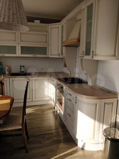 2-к. квартира, 110 м², 1/3 эт.