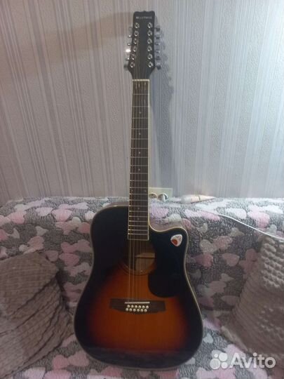 Акустическая гитара