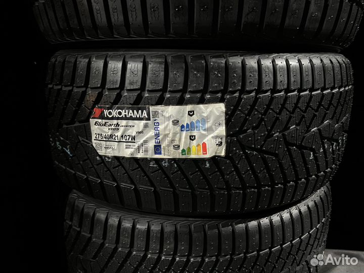Yokohama BluEarth Winter V905 315/35 R21 и 275/40 R21 110W