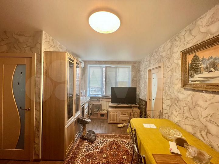 2-к. квартира, 43 м², 2/5 эт.