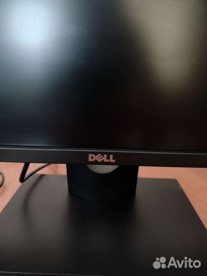 Монитор Dell