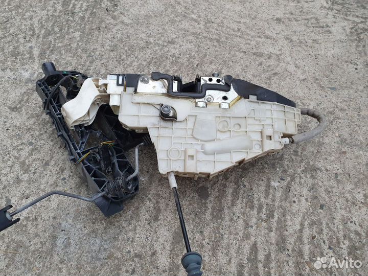 Замок задней правой двери для Mercedes W221