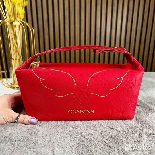 Косметичка clarins подарочный набор к новому году