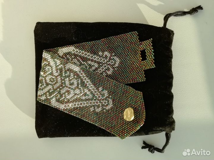 Браслет из бисера