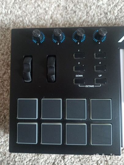 Midi клавиатура Alesis V49