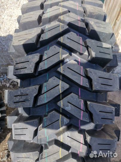 Maxxis M9060 Mud Trepador 325/90 R16