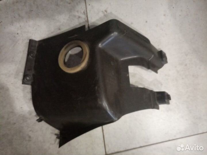 Накладка торпедо (под рулевой колонкой) Volvo Fh 4