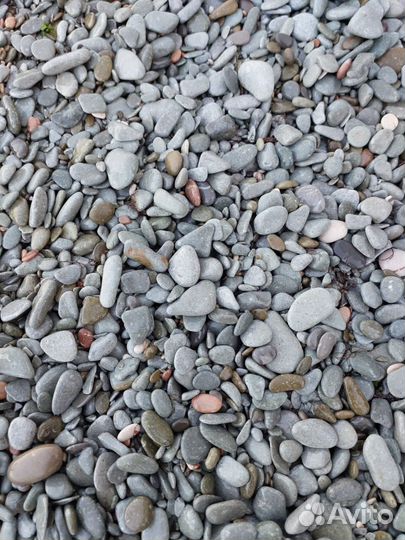 Декоративная галька (мелкие камушки 20-70 мм)