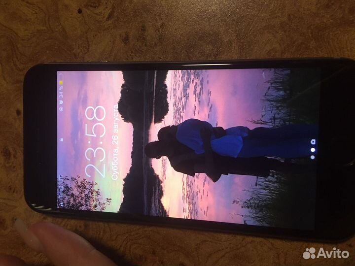 Телефон iPhone 6