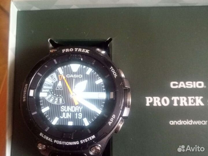Часы casio Pro trek Smart