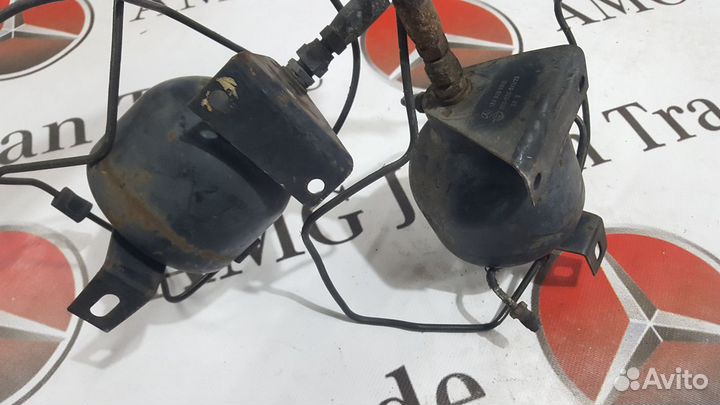 Гидро аккумулятор на Mercedes W126 W123 W201