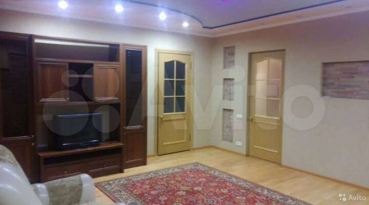 2-к. квартира, 52 м², 4/4 эт.