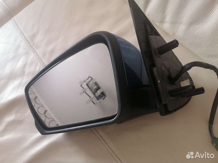Зеркало заднего вида на гранту водительское