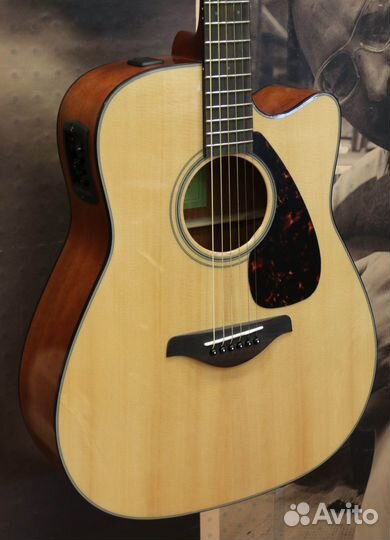 Электроакустическая гитара yamaha FGX800C Natural