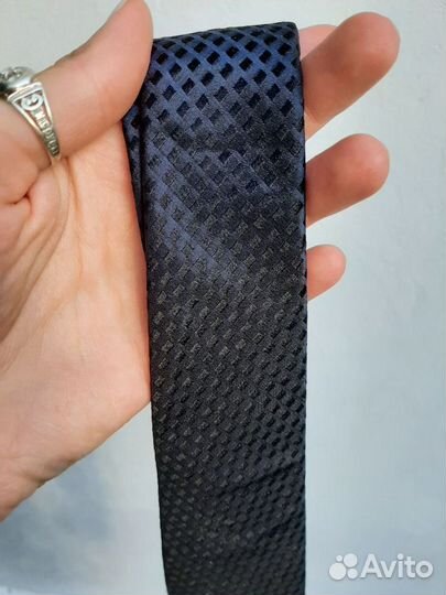 Галстук фирменный