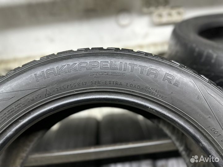 Nokian Tyres Hakkapeliitta R2 215/55 R17 98R