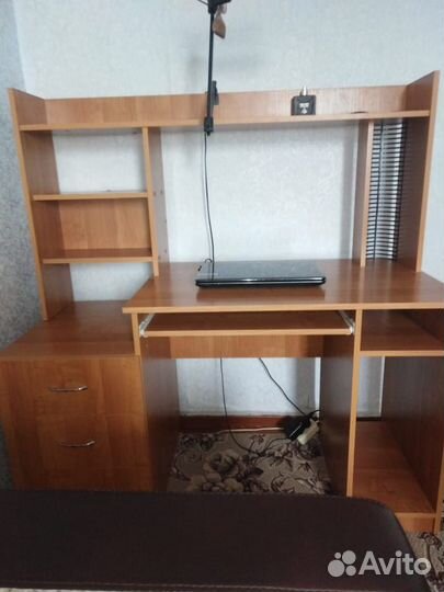 Тахта, стол