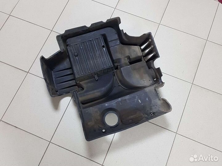 Крышка двигателя Land-Rover Freelander 1