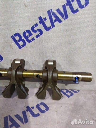 Ось коромысел выпуск Mitsubishi Lancer 9 2005