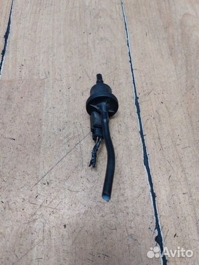 Клапан вентиляции топливного бака Ford Focus 2