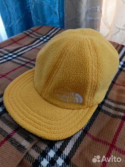 Бейсболка двусторонняя на флисе The North Face