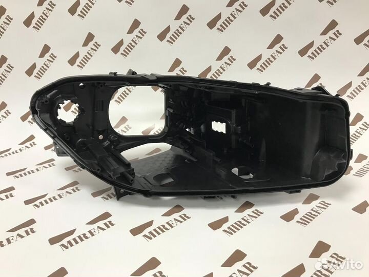 Правый корпус фары BMW 5 F10 2013-2017 Рестайлинг