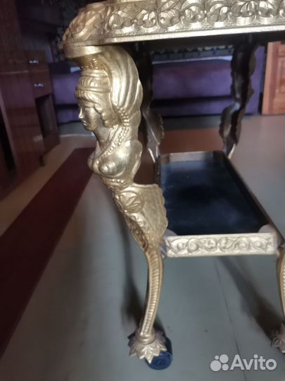 Антикварный стол Нимфа. Каслинское литье