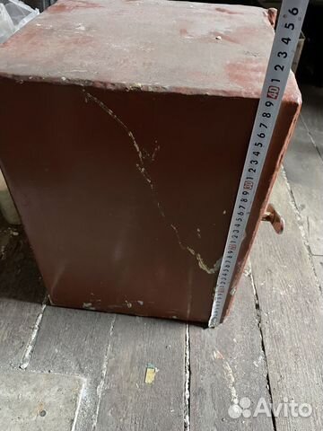 Сейф металлический