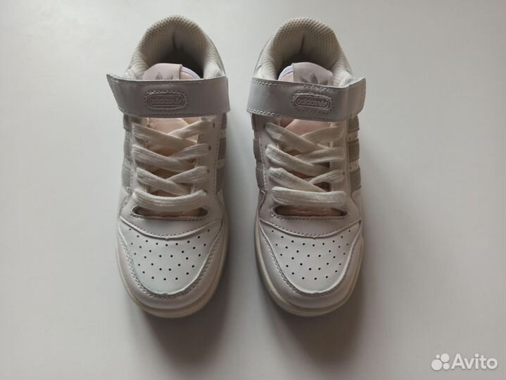 Детские кожаные кроссовки Adidas 32 р-р