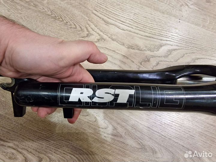 Вилка RST Gila 26