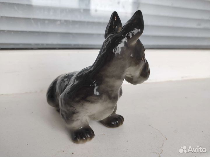 Фарфоровая статуэтка Скотч-терьер лфз