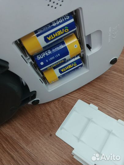 Автоматическая кормушка для кошек и мал. собак