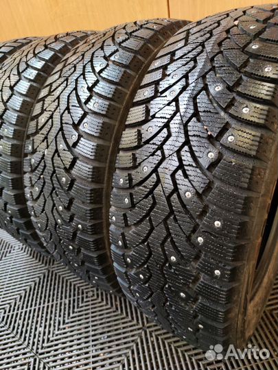 Formula Ice 215/55 R17
