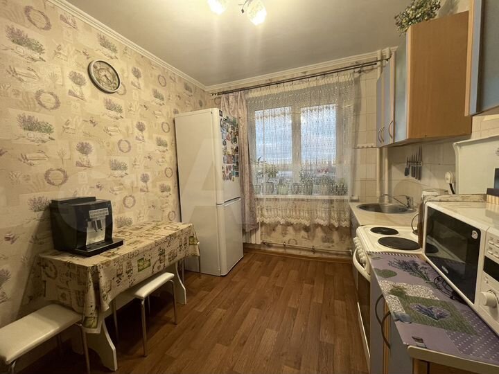 3-к. квартира, 70 м², 8/14 эт.