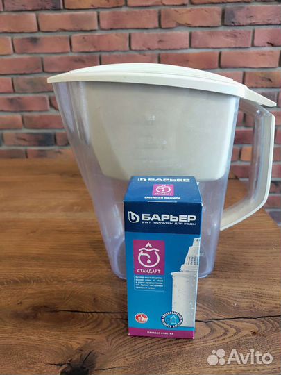 Фильтр кувшин для воды барьер