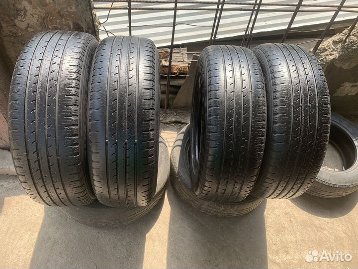 Goodyear EfficientGrip 225/65 R17